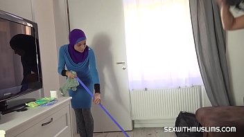 Lazy Muslim Maid Gets Hardcore Double Penetration